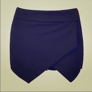 (✨ 3 for $15) Black Assymetric Skort with Back Zip